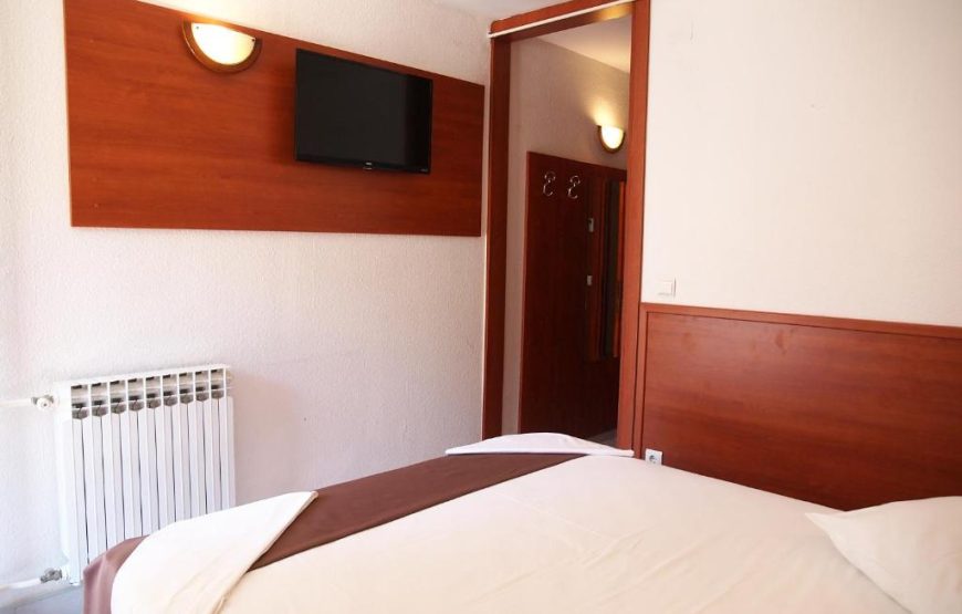 Hotel Aurora, Podgora 2025