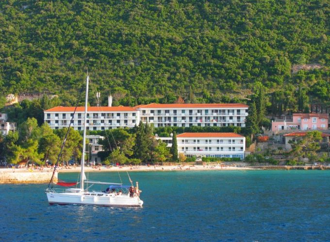Hotel FARAON, Trpanj 2025.